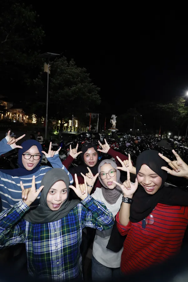 Dipoxpo UNDIP: Mengelola Ribuan Antrean Mahasiswa dengan Kecepatan Cetak Photobooth Sebooth